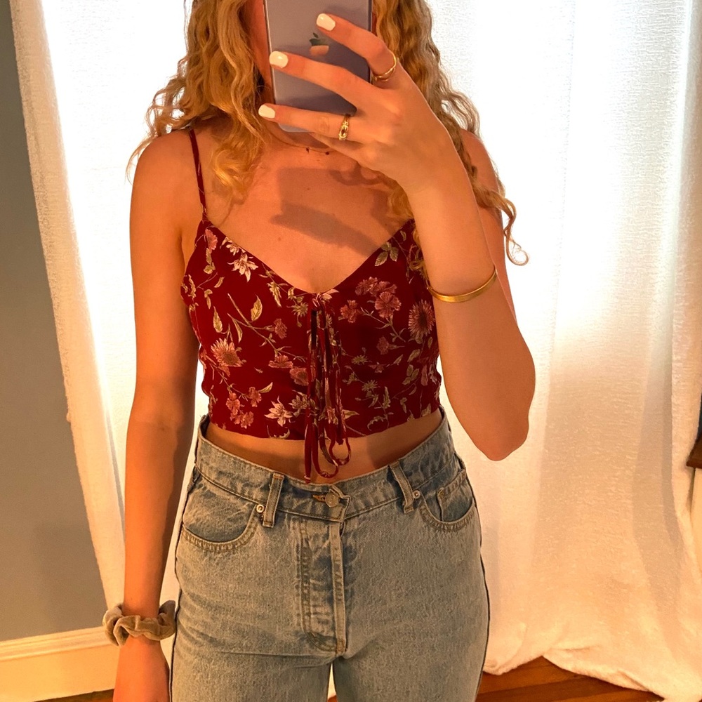 AEO maroon floral crop top with tie